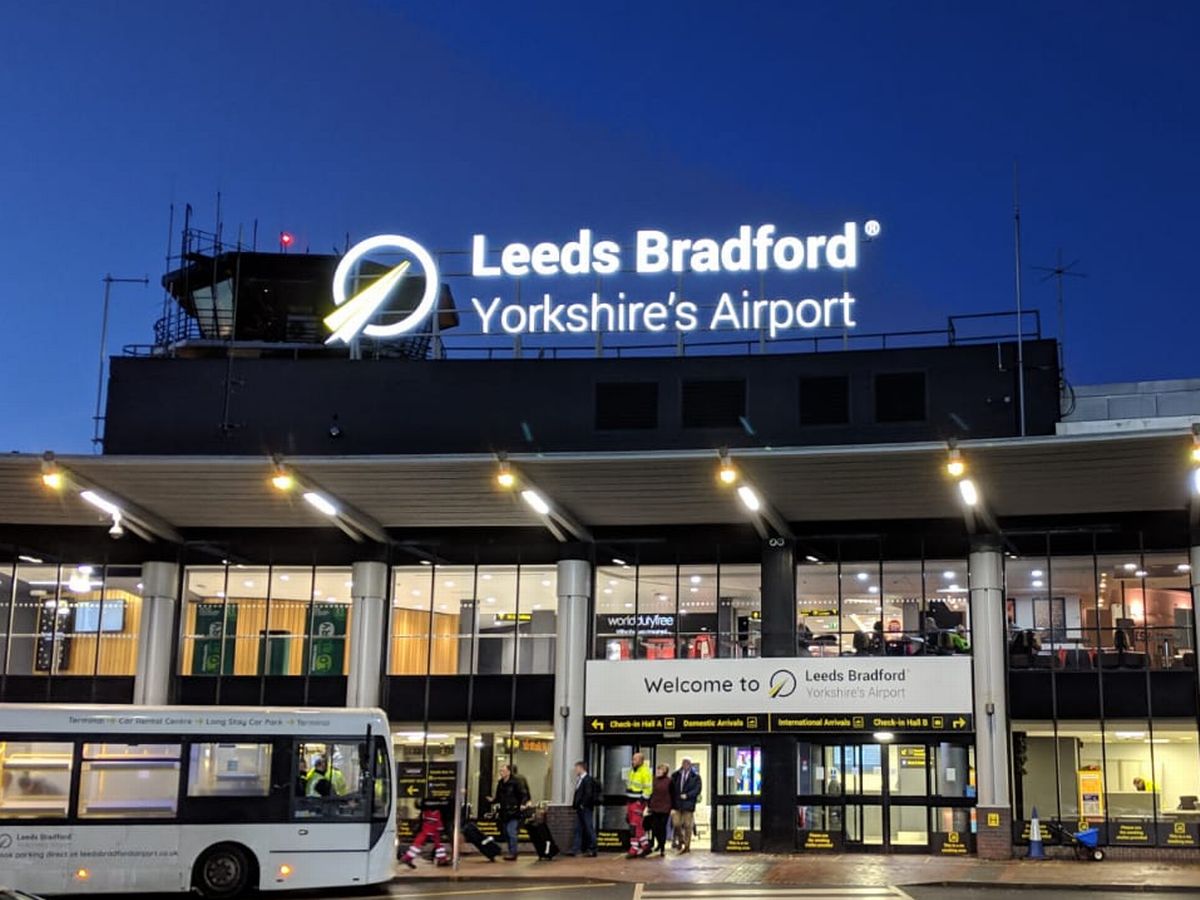 LEEDS/BRADFORD AIRPORT TAXIS